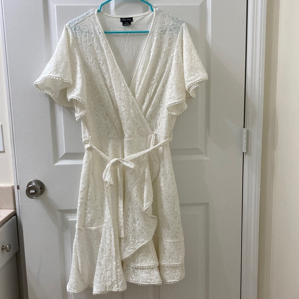 Lacy white dress by City Chic size 14